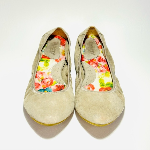 Born Rozalee Suede Elastic Taupe Tan Ballet‎ Flats Size 8 1/2 - Picture 3 of 6